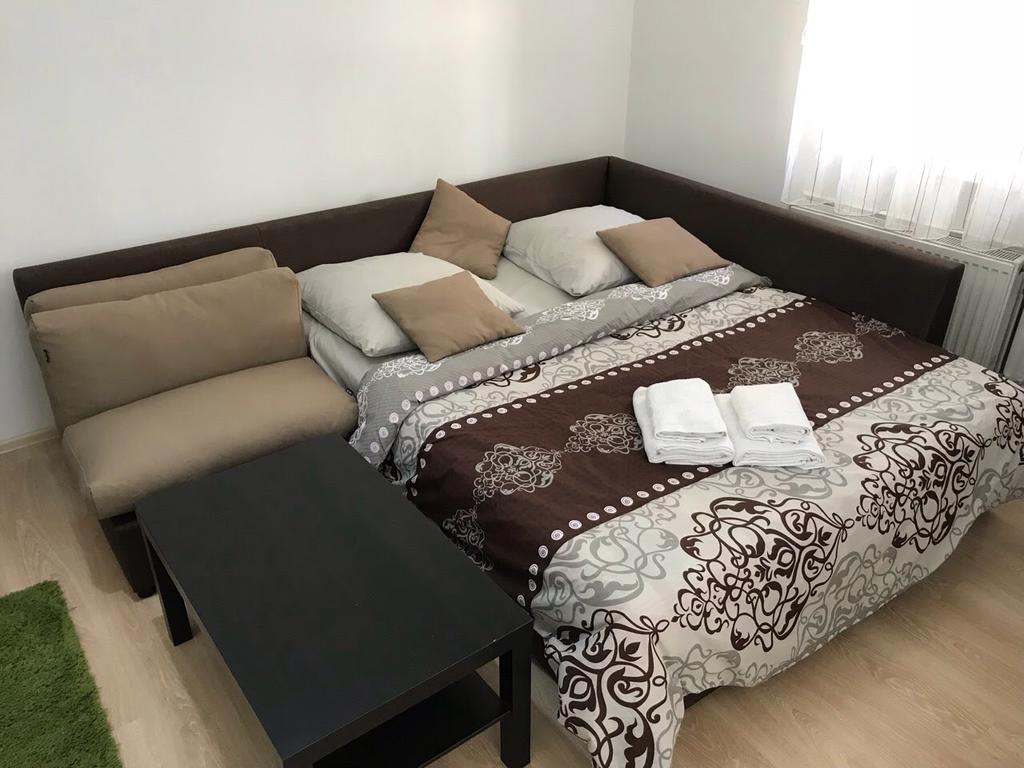 Gil Apartments, Квартира Студия В Самом Центре Пл Петефи 乌日霍罗德 外观 照片