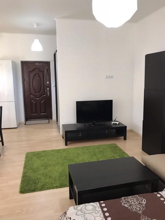 Gil Apartments, Квартира Студия В Самом Центре Пл Петефи 乌日霍罗德 外观 照片